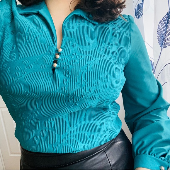 70s Vintage Blouse size medium - Picture 4 of 5